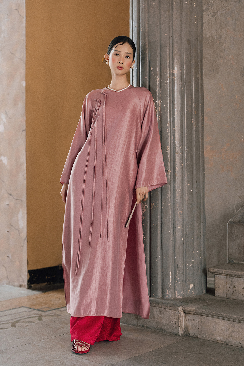 QUẦN ÁO DÀI | RED